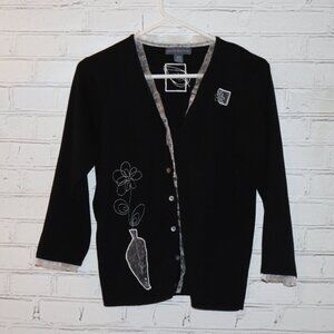 🖤 Northern Isles Embroidered Button‑Front Cardigan · Medium